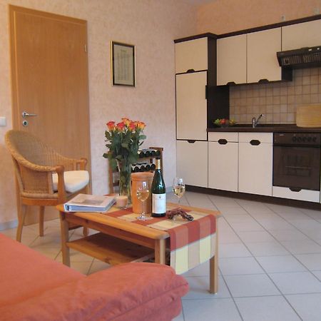 Sch Ne Wohnung In Der Moselregion Kinheim Экстерьер фото