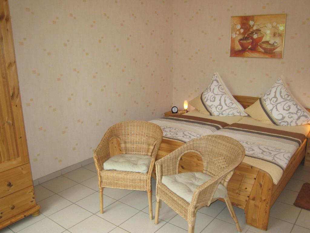 Sch Ne Wohnung In Der Moselregion Kinheim Экстерьер фото